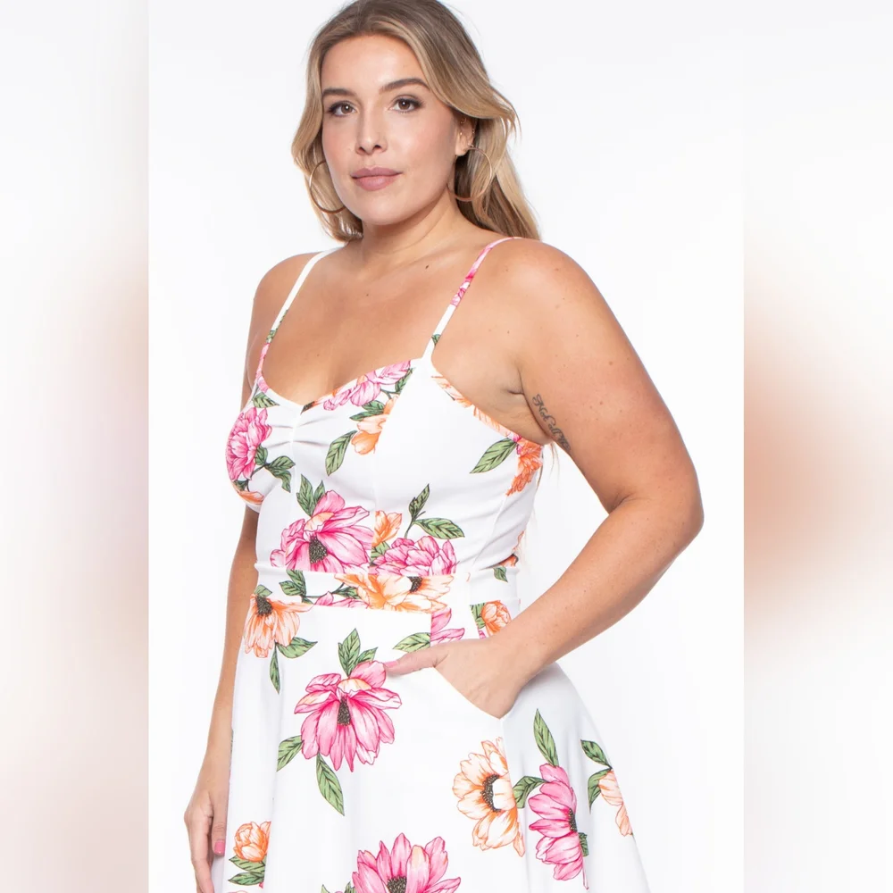 NEW NWOT CurvySense Plus Size Cream Blossom Floral Dress Size 4XL - Picture 5 of 7